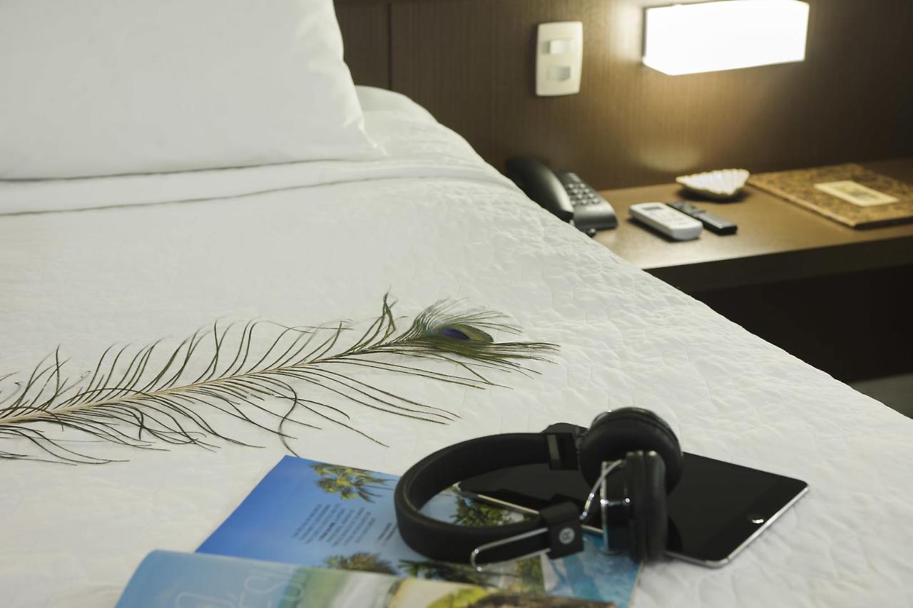 Hotel Pontal De Ubu Аншиета Екстериор снимка