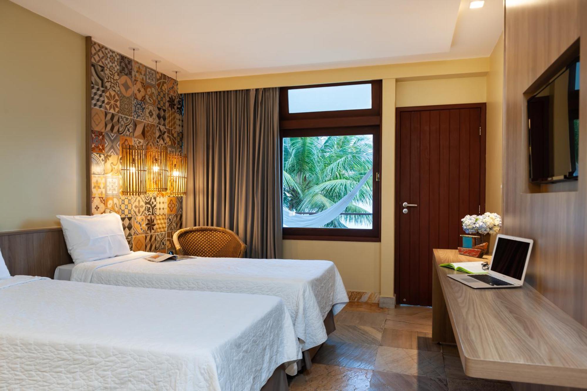 Hotel Pontal De Ubu Аншиета Екстериор снимка