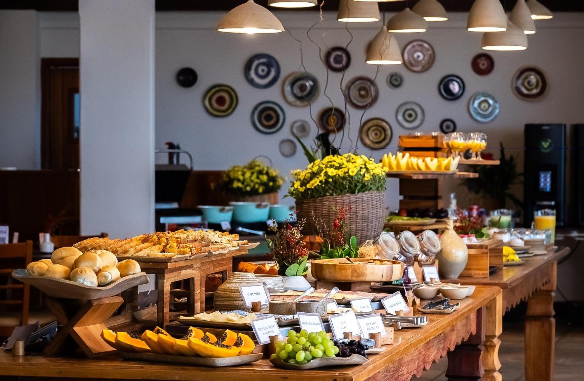 Hotel Pontal De Ubu Аншиета Екстериор снимка